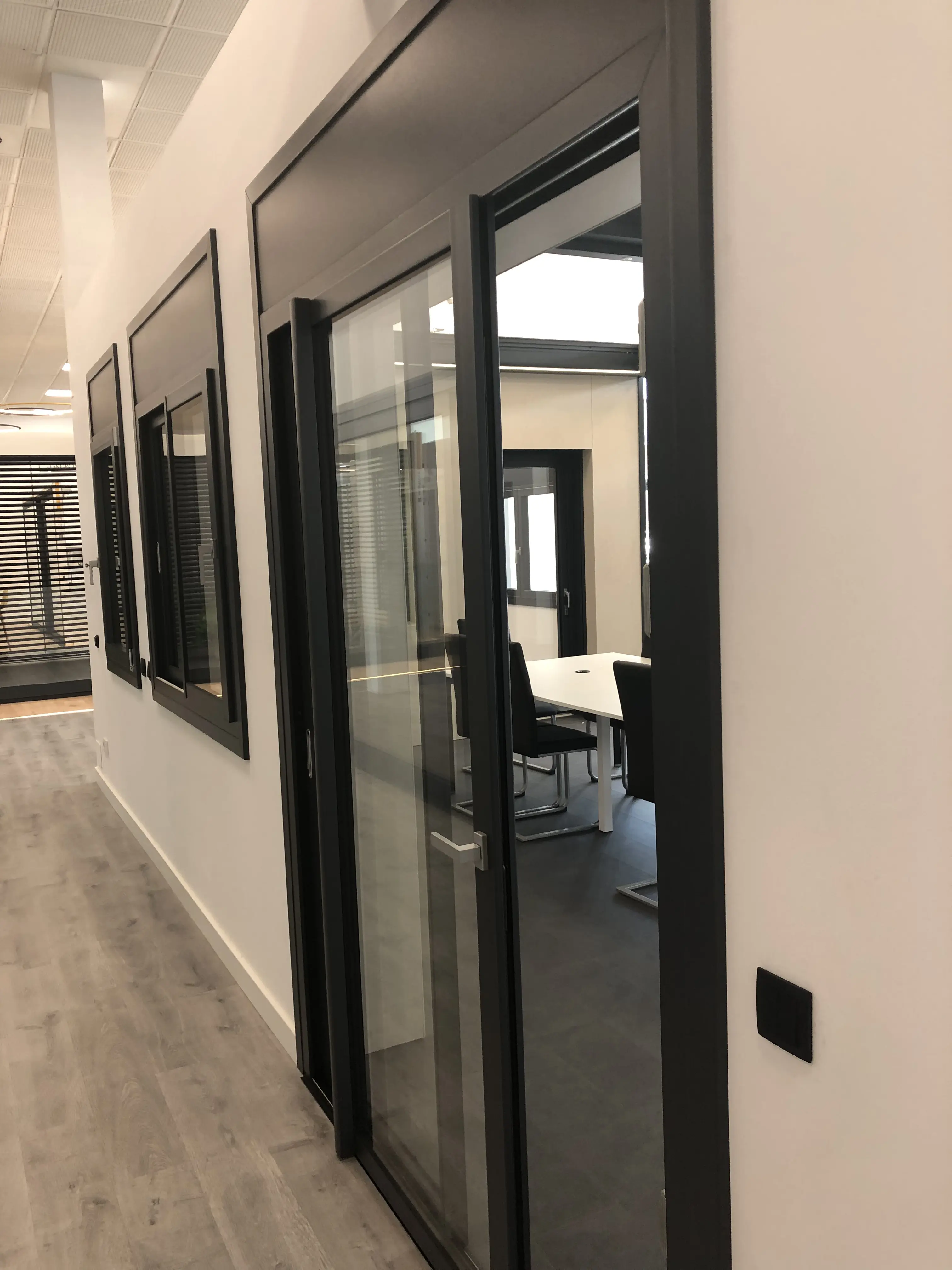 Showroom finestres girona sala PVC