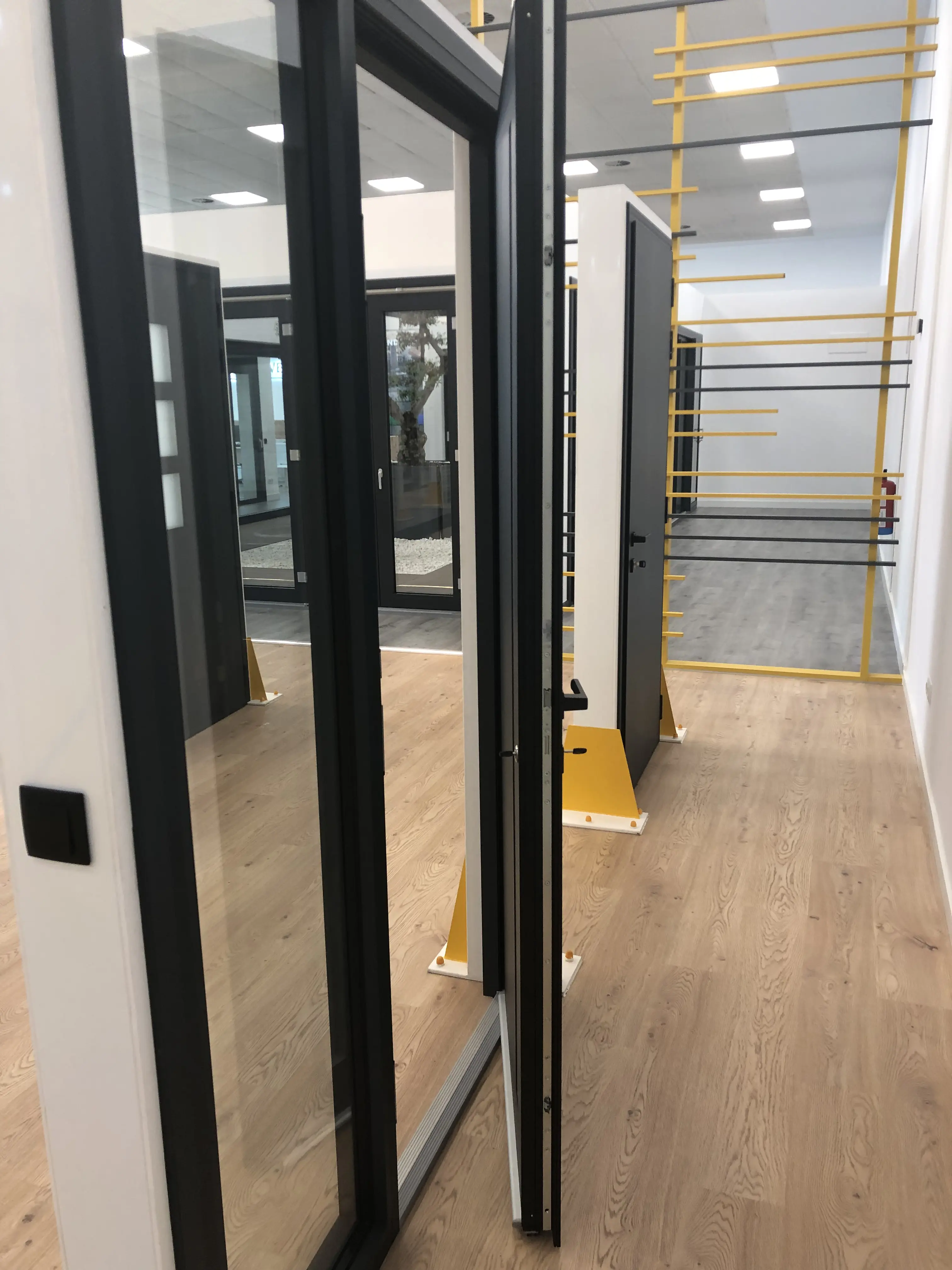 Showroom finestres girona sala PVC