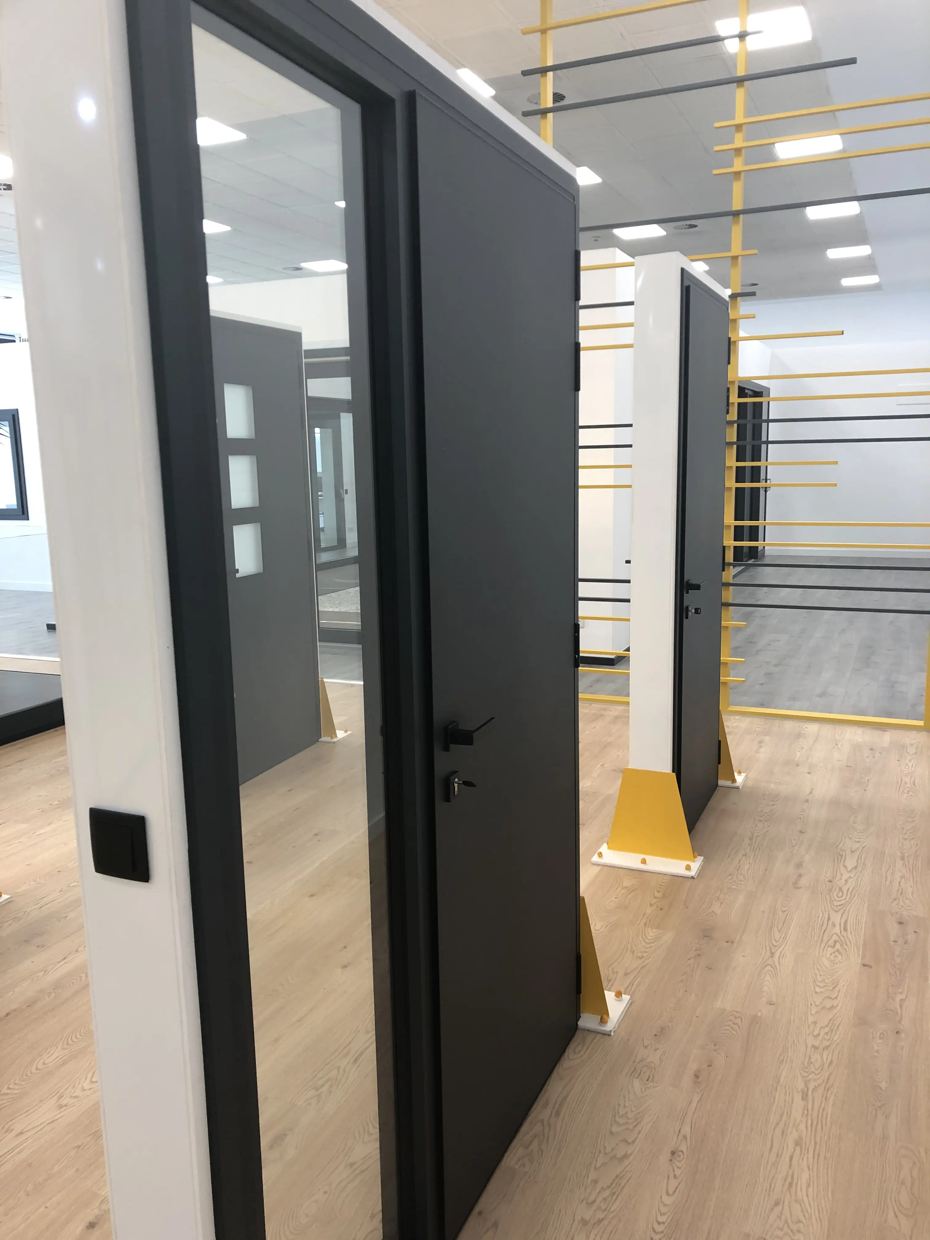 Showroom finestres girona sala PVC