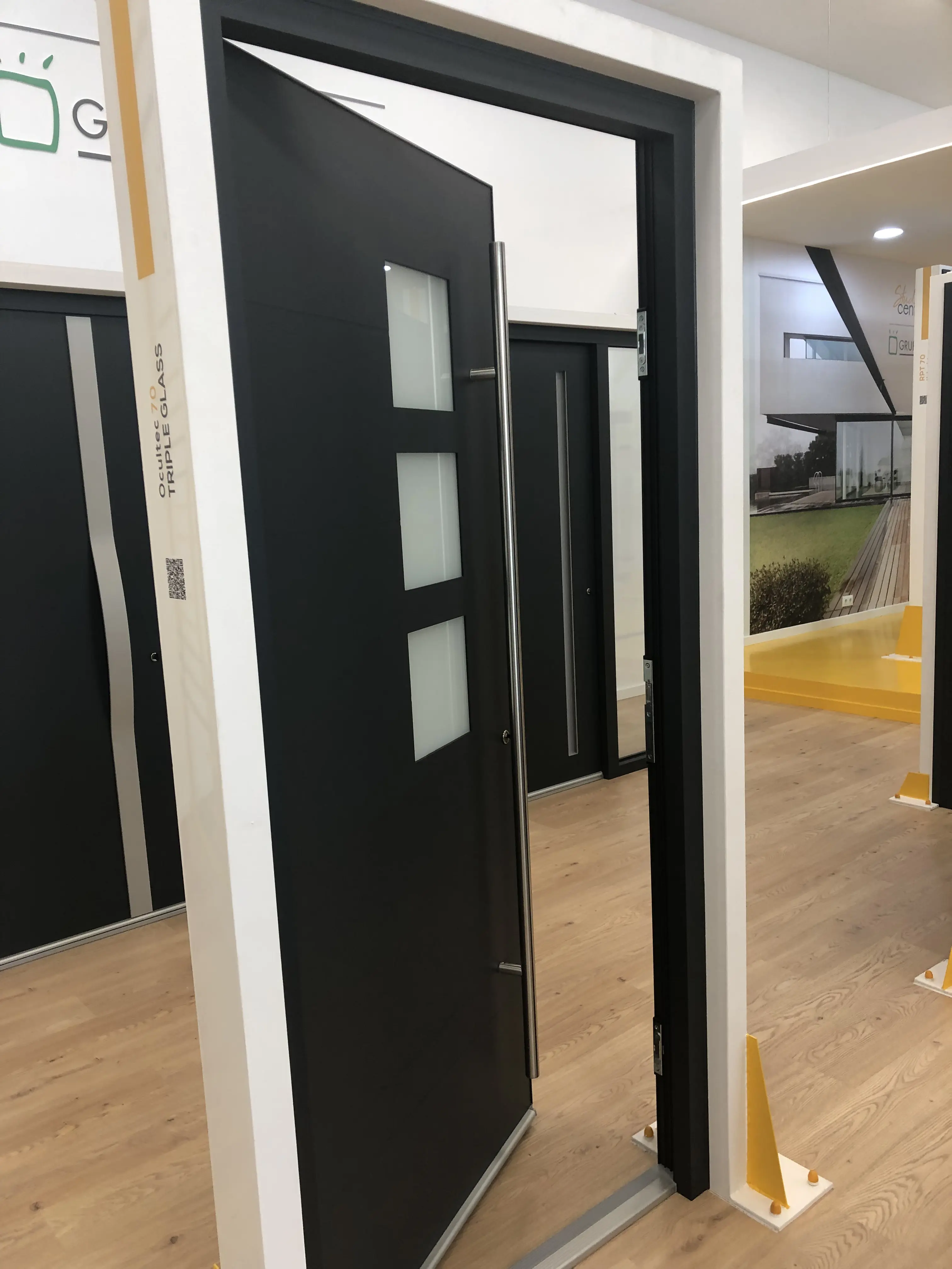 Showroom finestres girona sala PVC