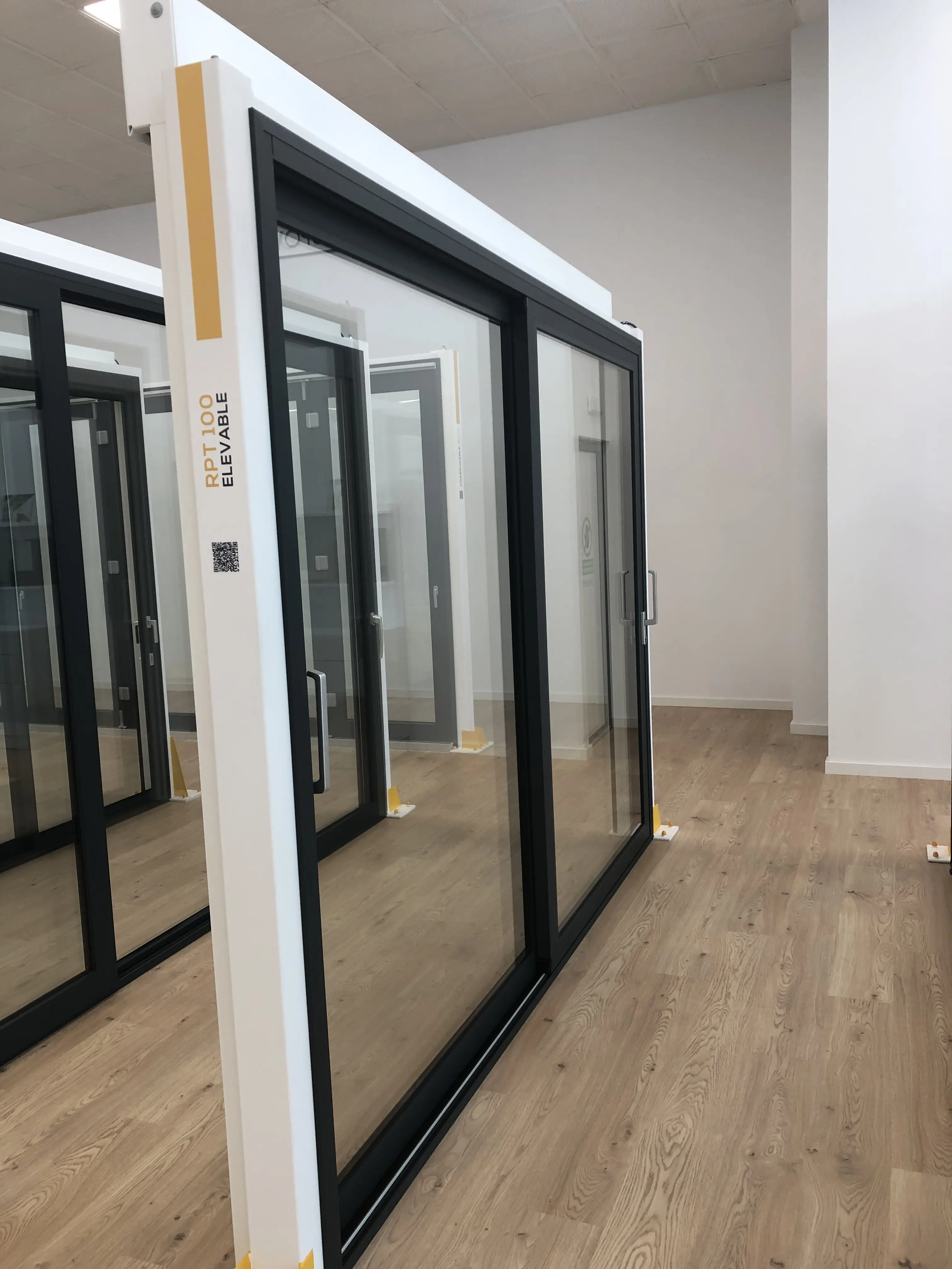 Showroom finestres girona sala PVC