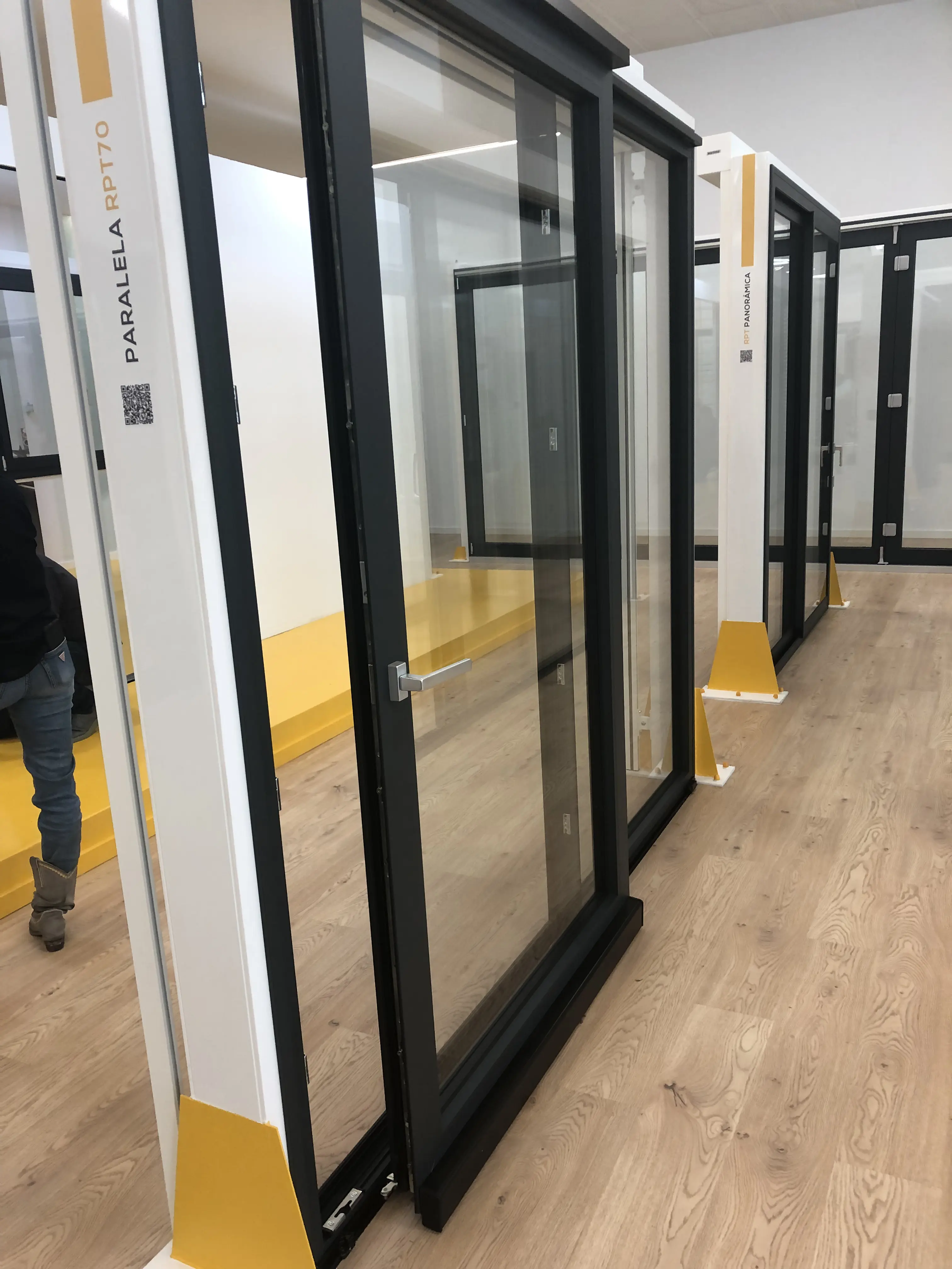 Showroom finestres girona sala PVC