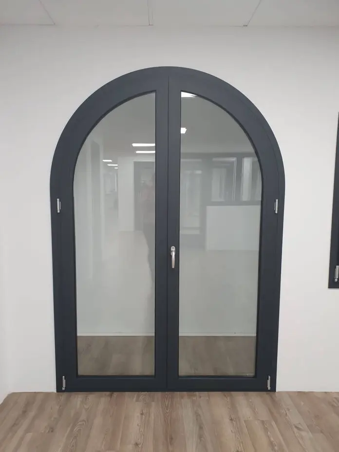 Showroom finestres girona sala principal 4