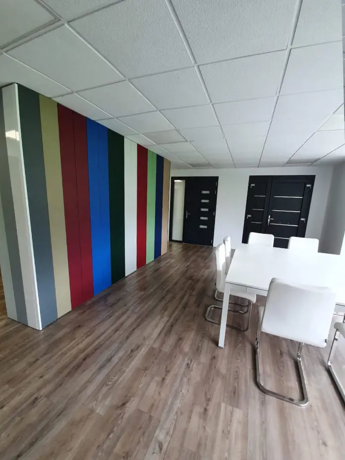 Showroom finestres girona sala principal 3