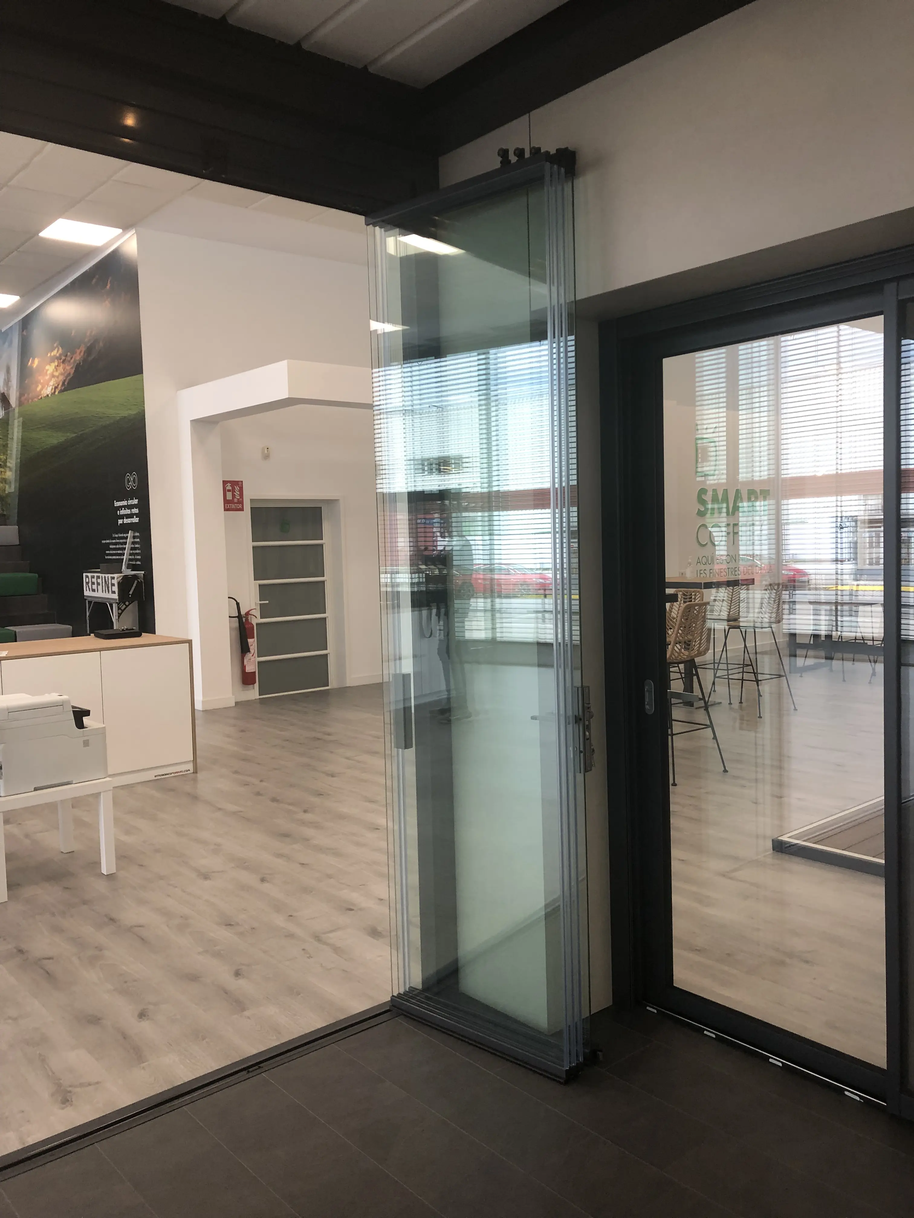 Showroom finestres girona sala PVC