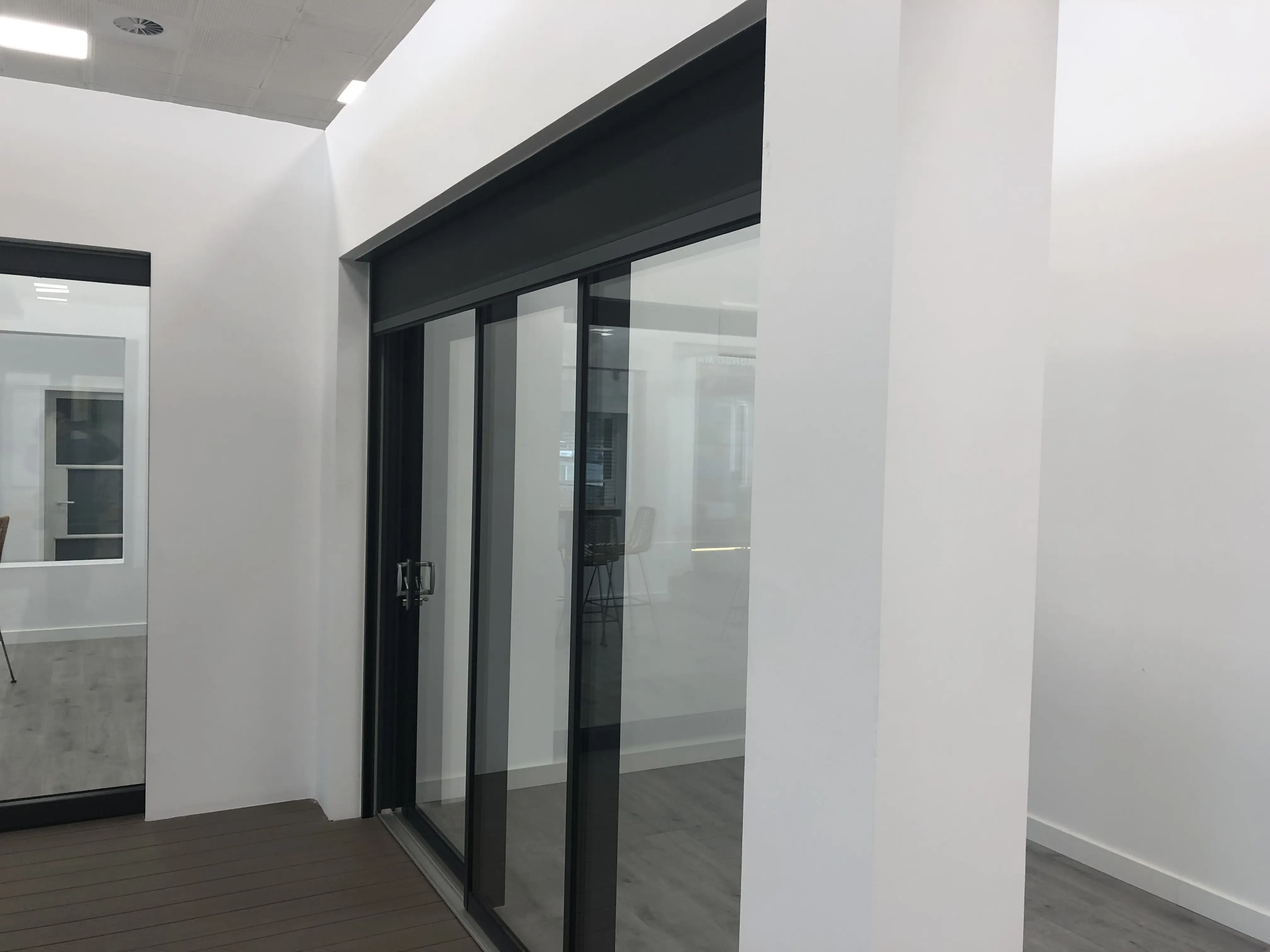 Showroom finestres girona portes