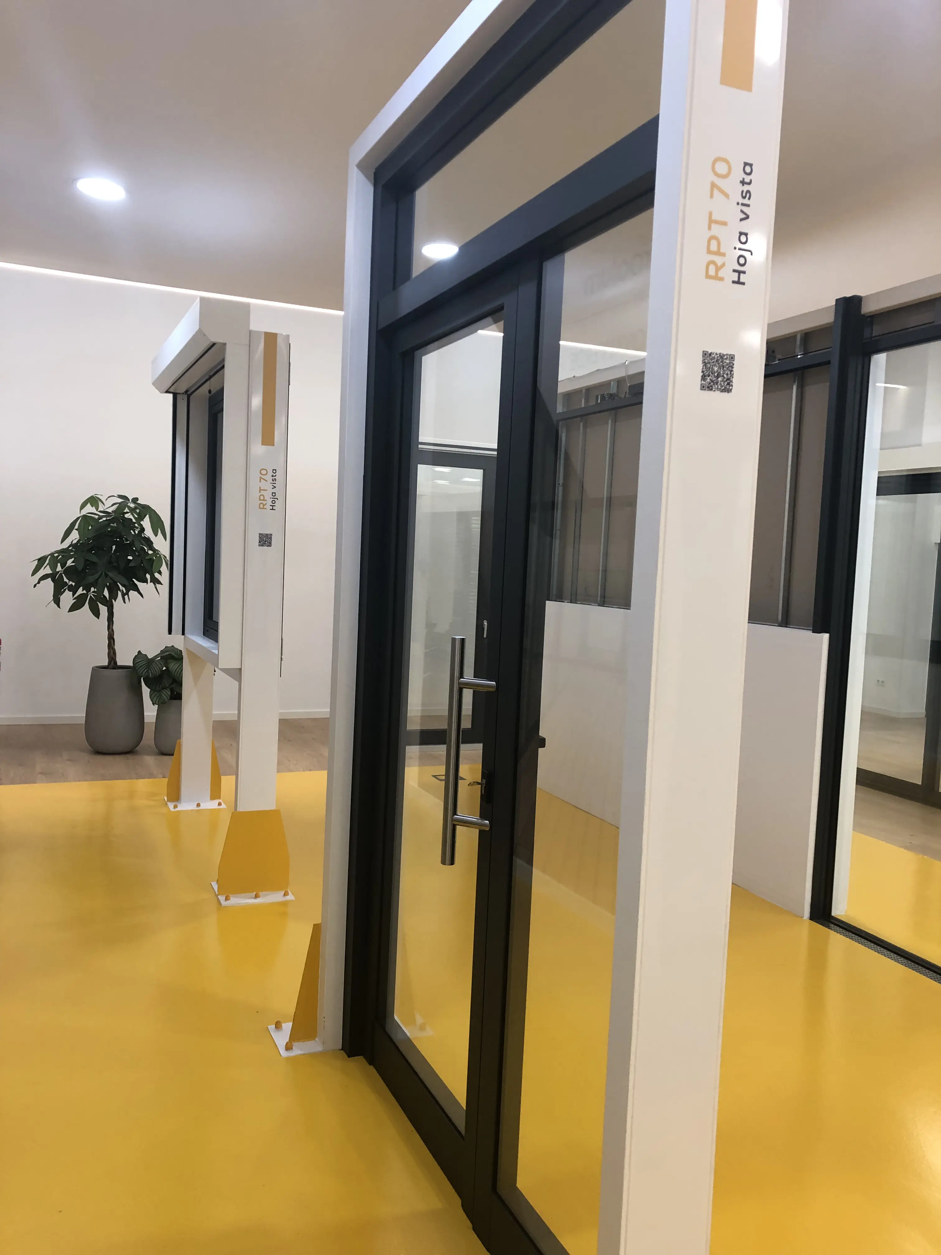 Showroom finestres girona sala PVC