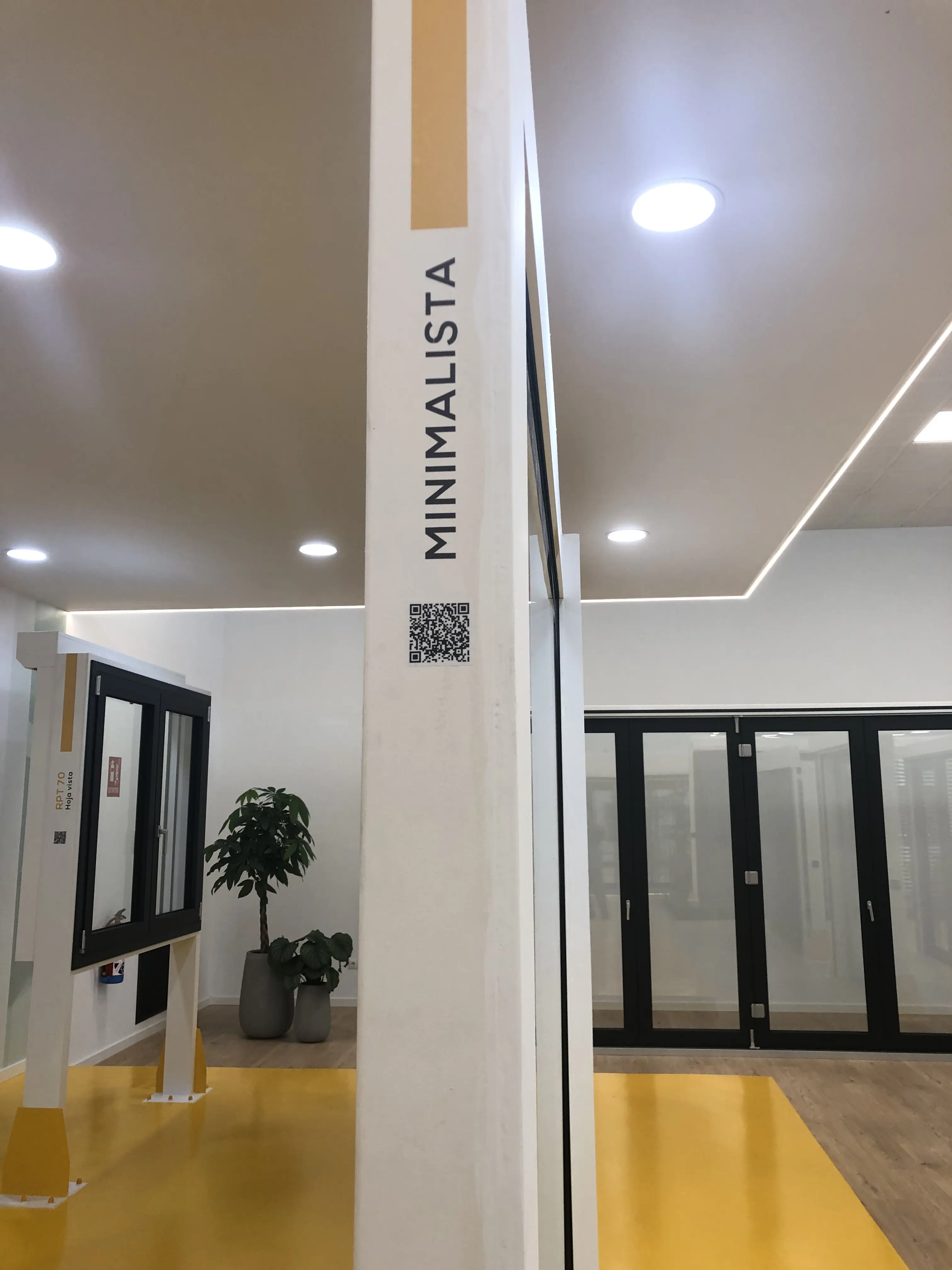 Showroom finestres girona sala PVC