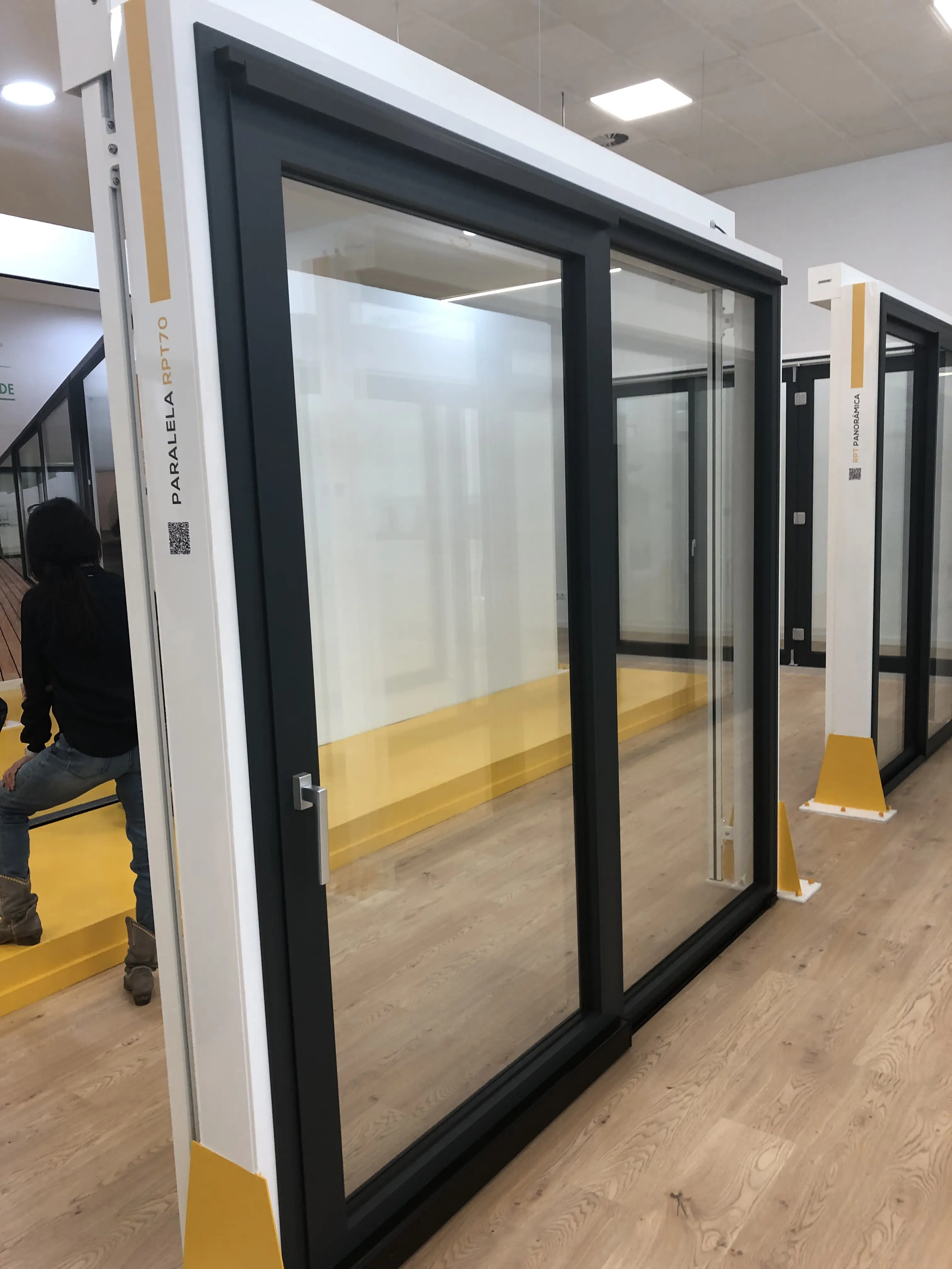 Showroom finestres girona sala PVC