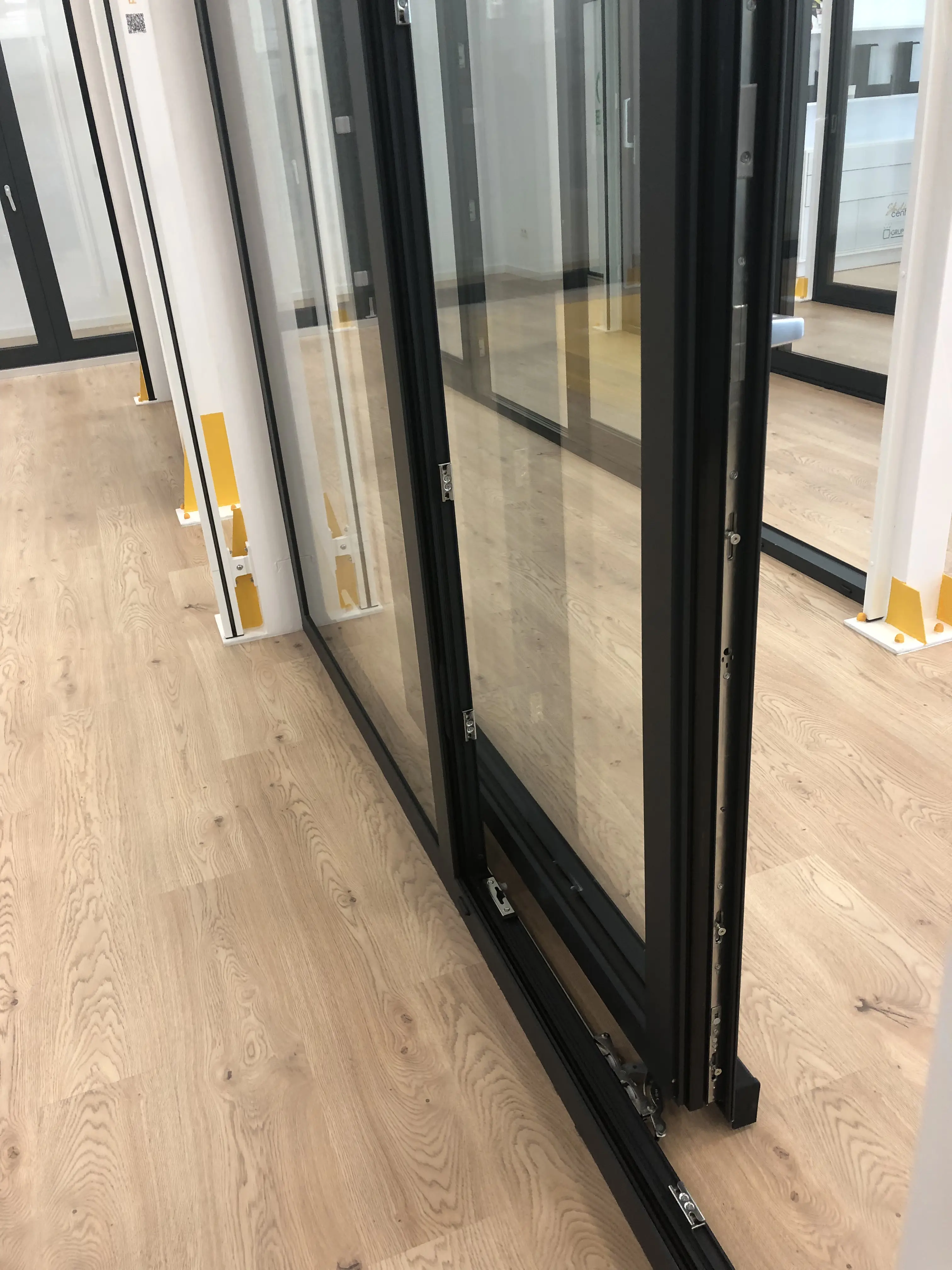 Showroom finestres girona sala PVC