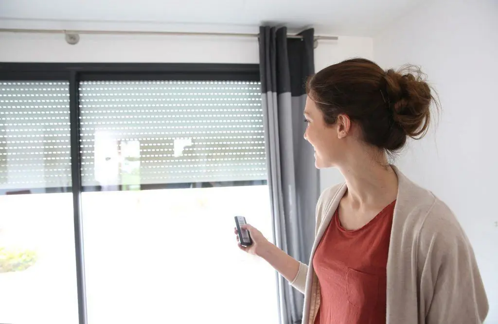 Persianas monoblocks motorizados