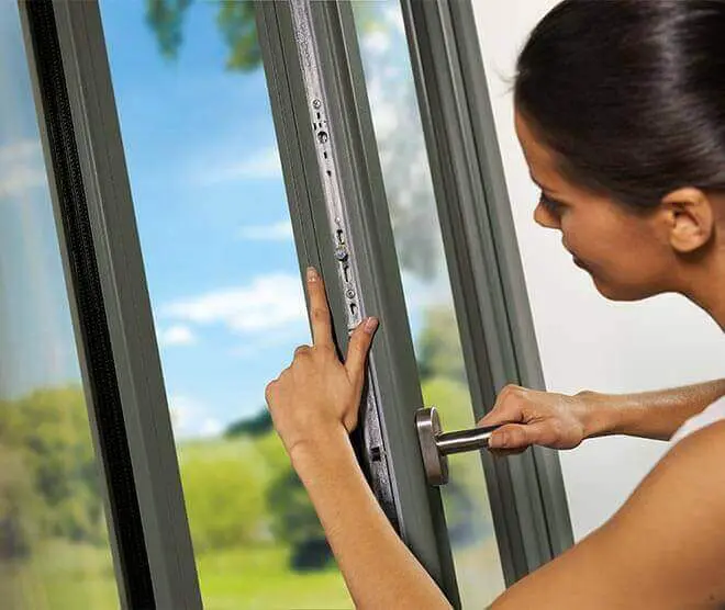 Mantenimiento corredera PVC iSlide