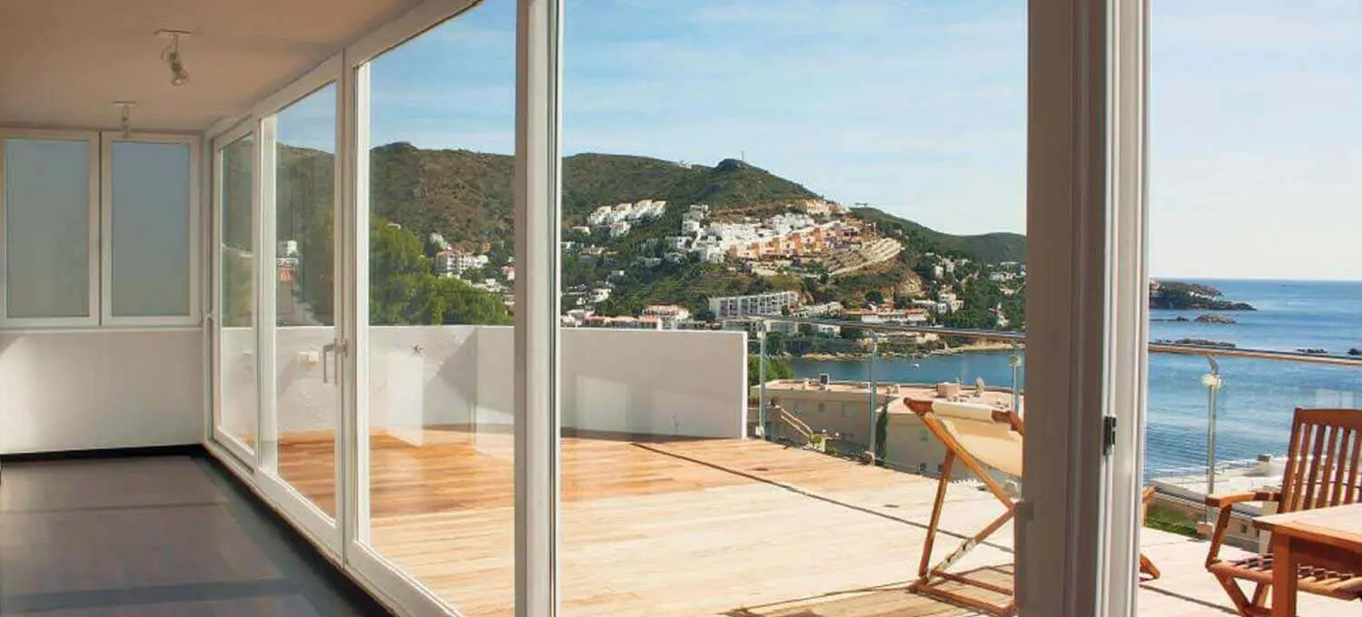 Finestra PVC elevable HS76 amb vista panoràmica - Sistema corredís de gran format