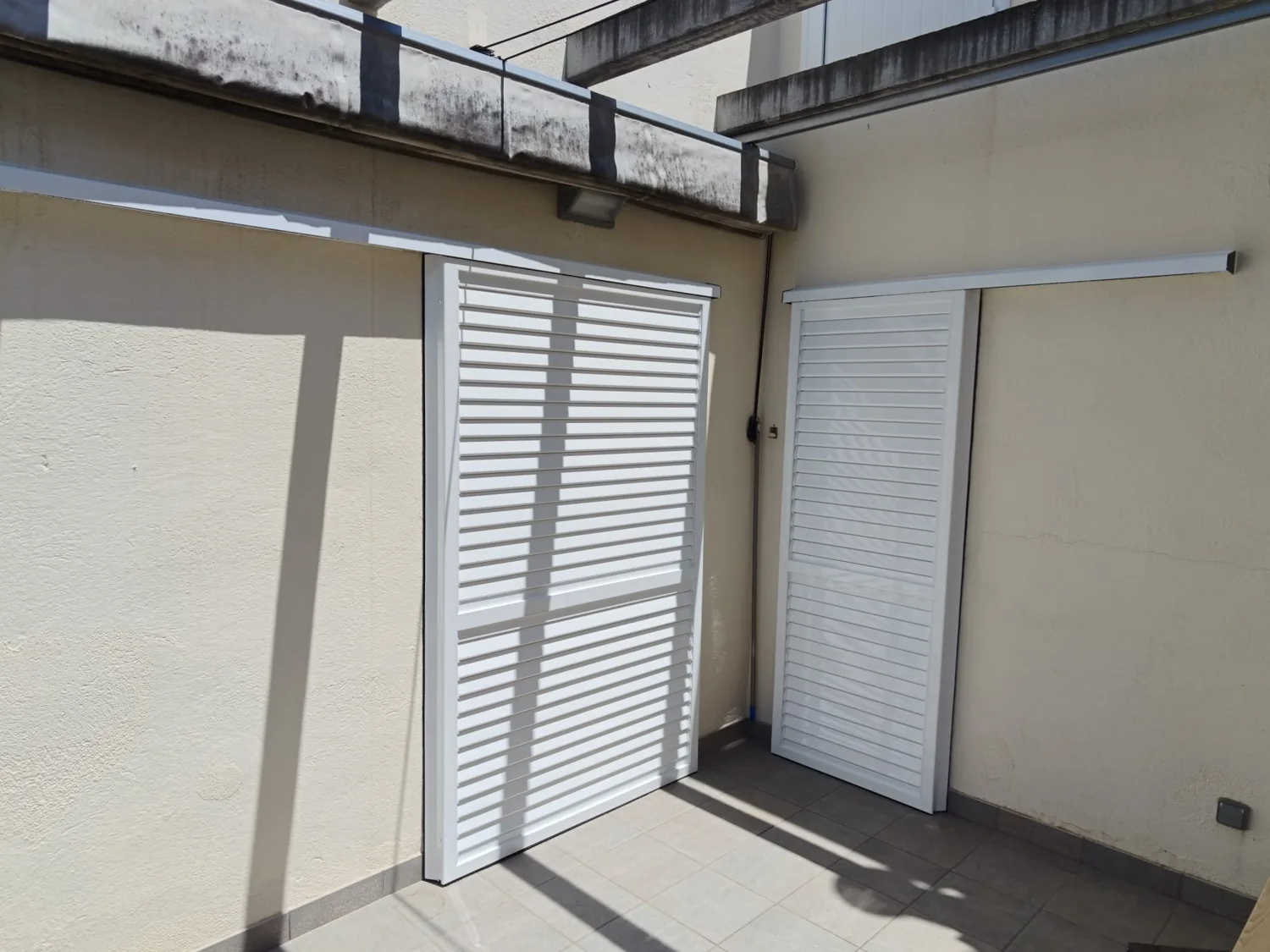 Reforma integral de ventanas y mallorquinas en vivienda unifamiliar (7)