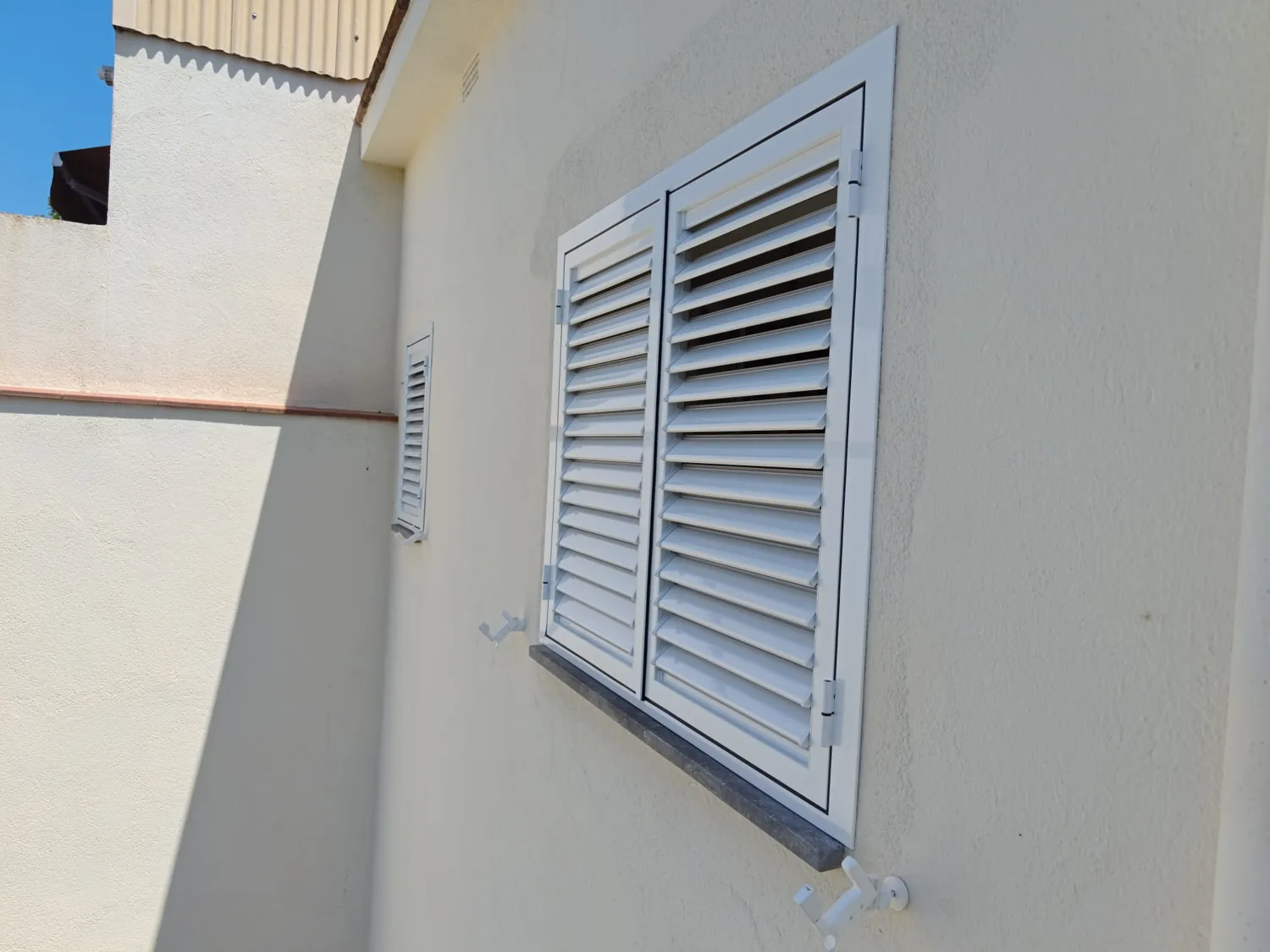 Reforma integral de ventanas y mallorquinas en vivienda unifamiliar (8)